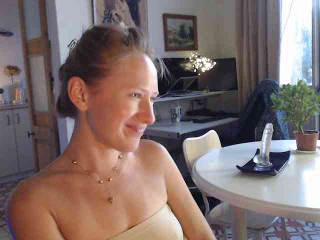 lilcumminfox webcam