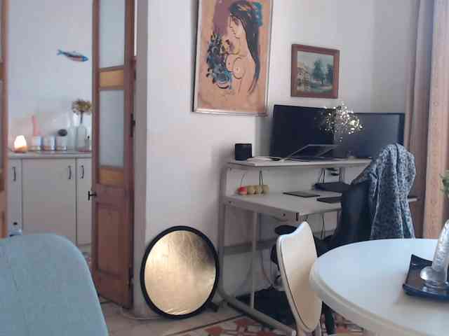 lilcumminfox webcam