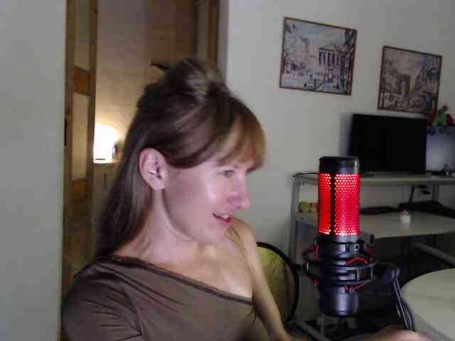 lilcumminfox webcam
