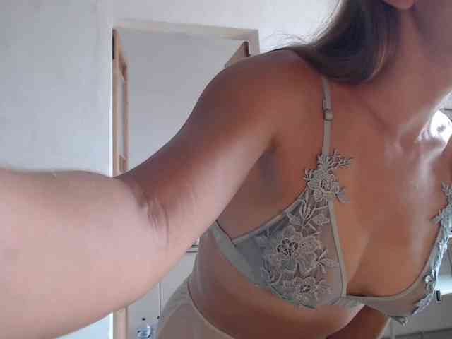 lilcumminfox webcam