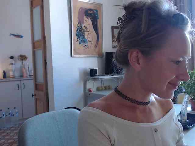 lilcumminfox webcam
