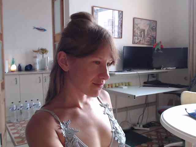 lilcumminfox webcam