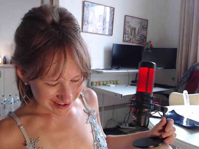 lilcumminfox webcam
