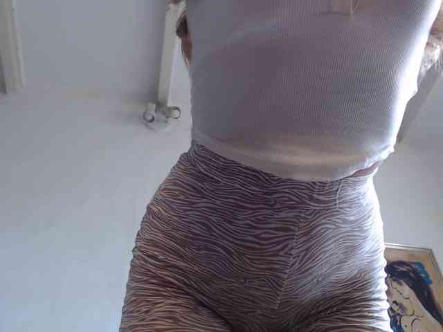 lilcumminfox webcam