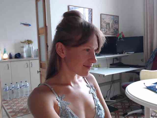 lilcumminfox webcam