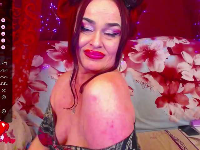 ladyzlata live cam on BongaCams