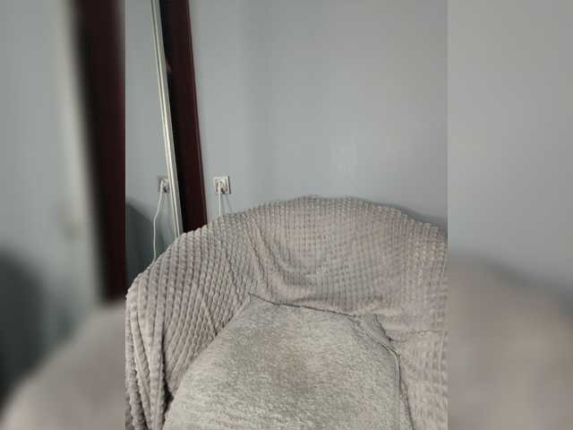 hotzlata live cam preview