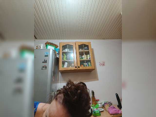 hotzlata live cam preview