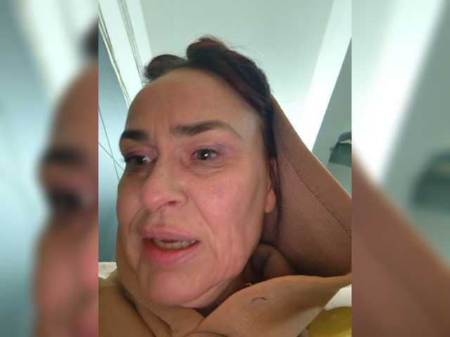 ladyzlata, en directo ahora en BongaCams