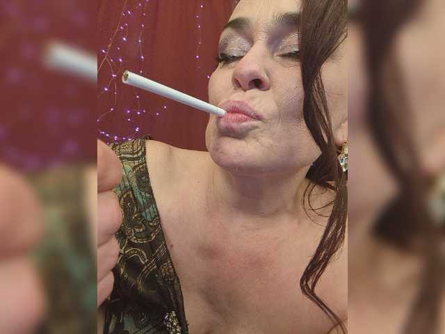 hotzlata live cam preview