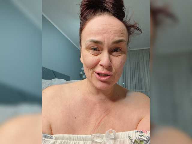 hotzlata live cam preview