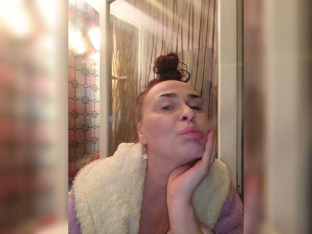 hotzlata live cam preview