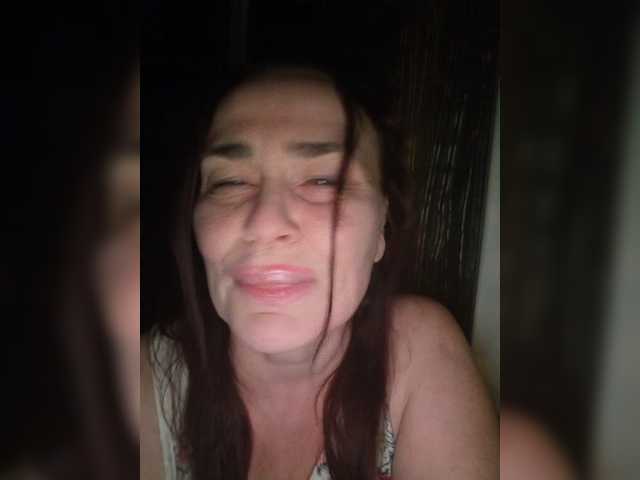 hotzlata live cam preview
