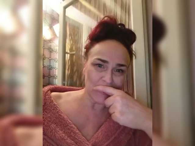 hotzlata live cam preview