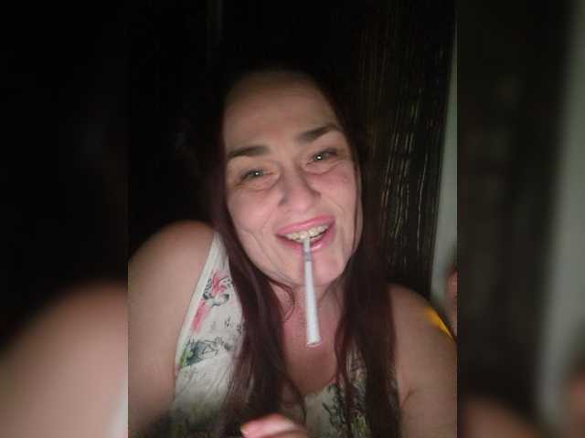 hotzlata live cam preview