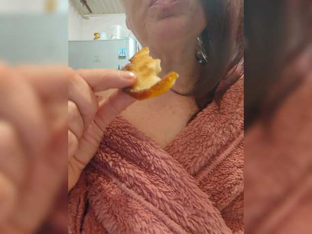 hotzlata live cam preview