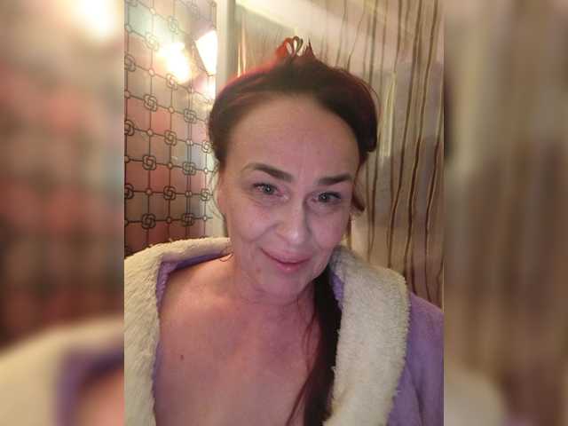 ladyzlata, en directo ahora en BongaCams