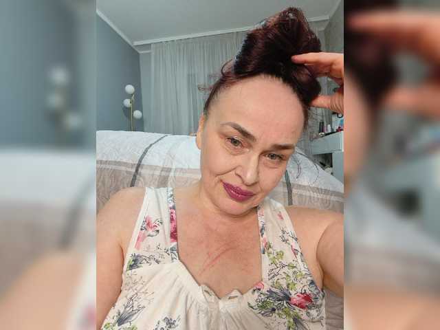 hotzlata live cam preview
