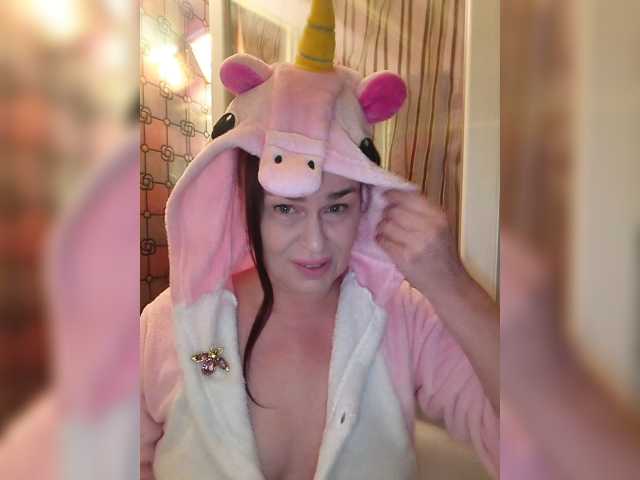 hotzlata live cam preview