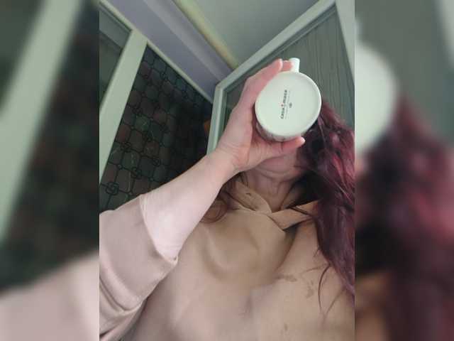 ladyzlata, live now on BongaCams