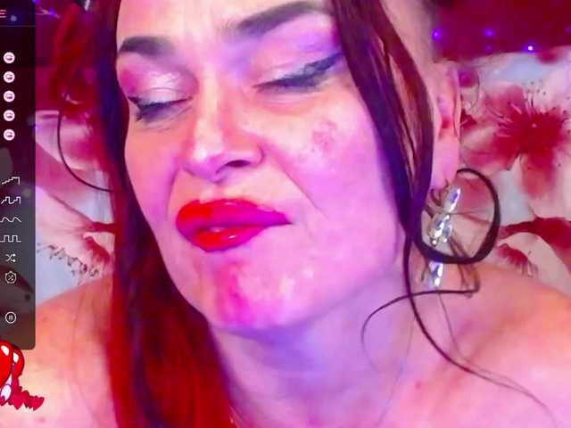 ladyzlata live cam on BongaCams