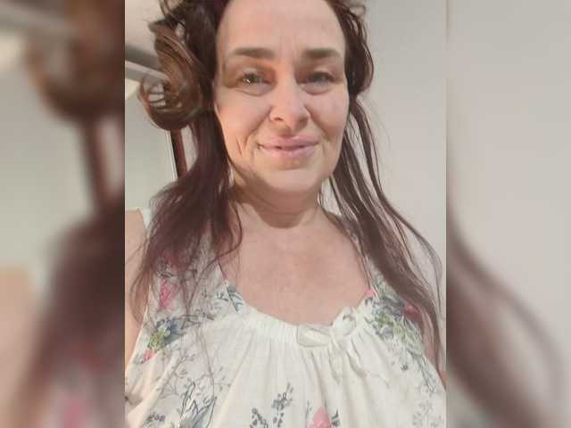 hotzlata live cam preview