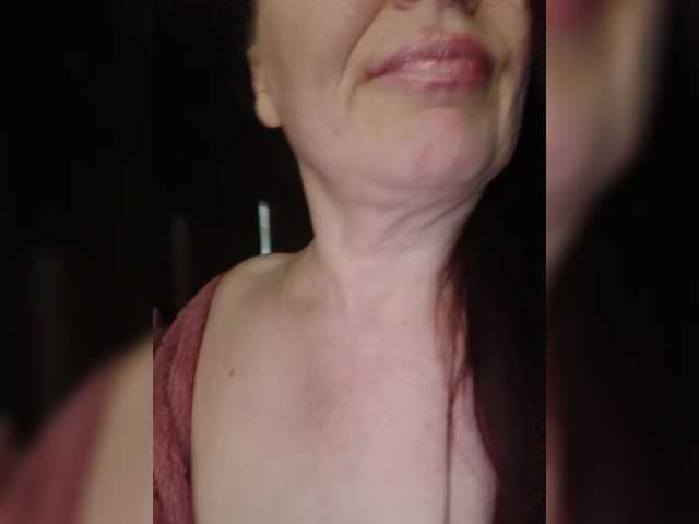 hotzlata live cam preview
