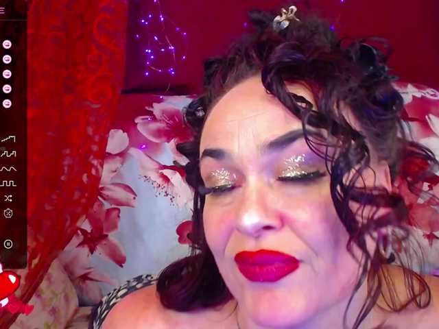 ladyzlata live cam on BongaCams