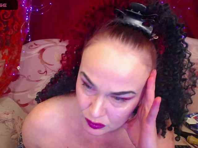 hotzlata webcam