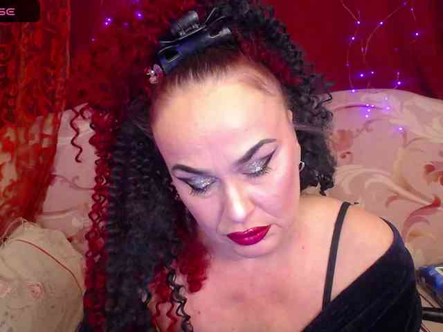 hotzlata webcam