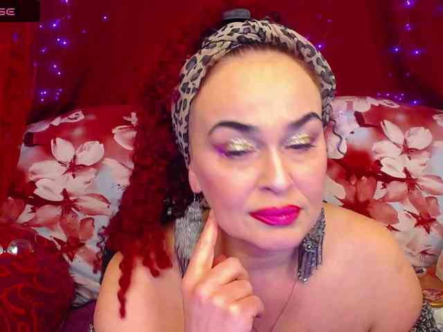 hotzlata webcam