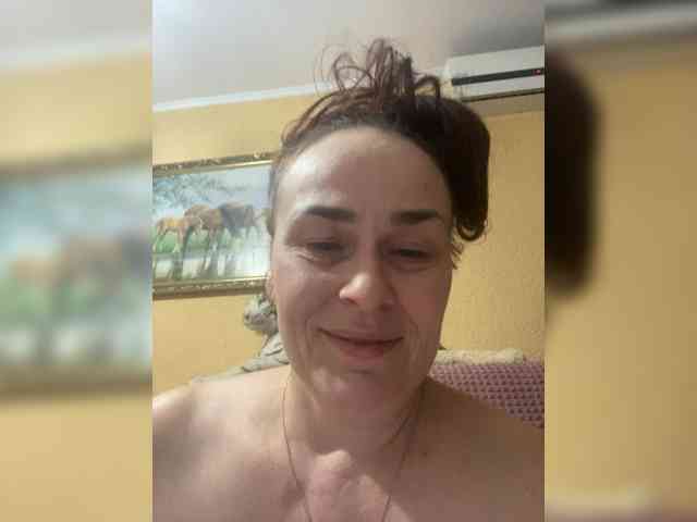hotzlata webcam