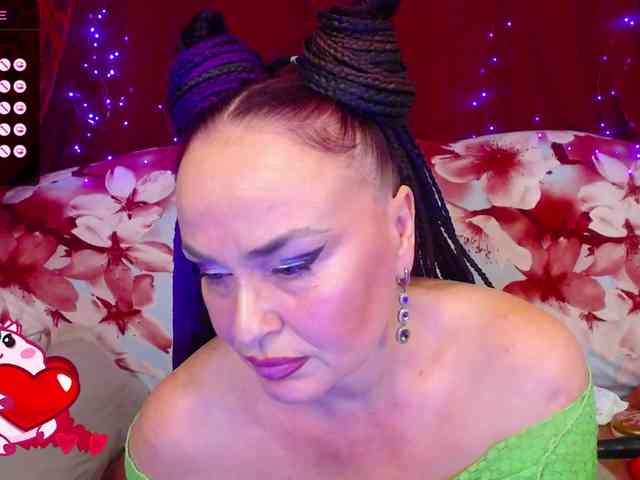 hotzlata webcam