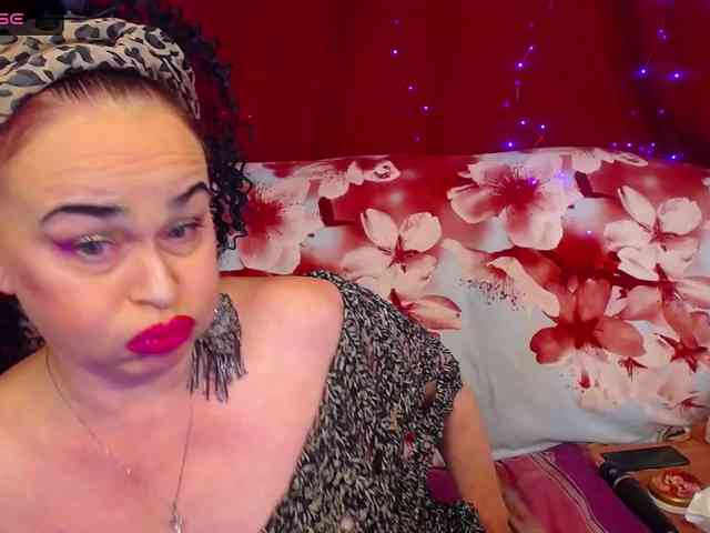 hotzlata webcam