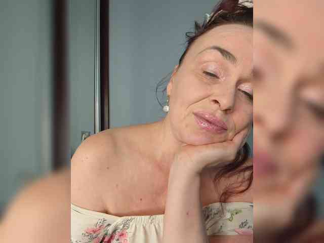 hotzlata webcam