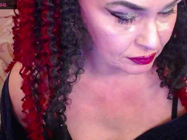 hotzlata webcam