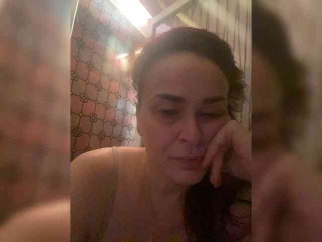 hotzlata webcam