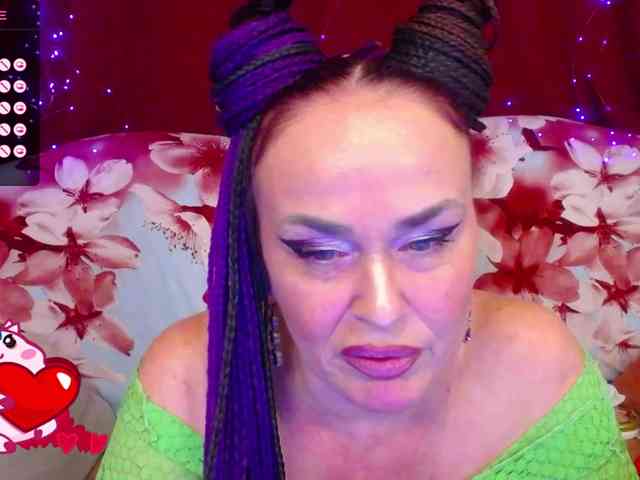 hotzlata webcam