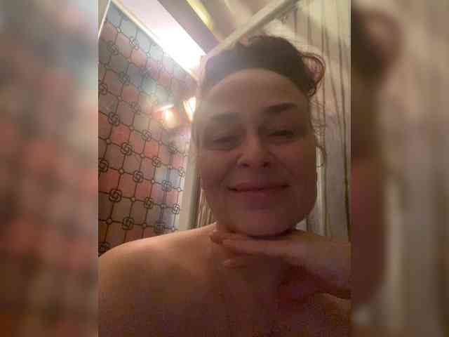 hotzlata webcam