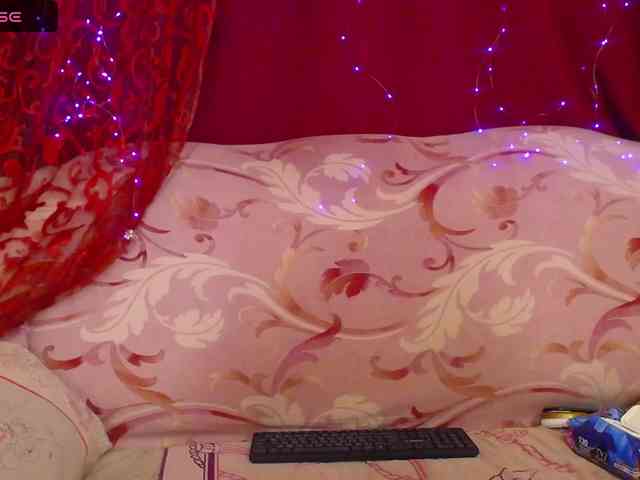 hotzlata webcam