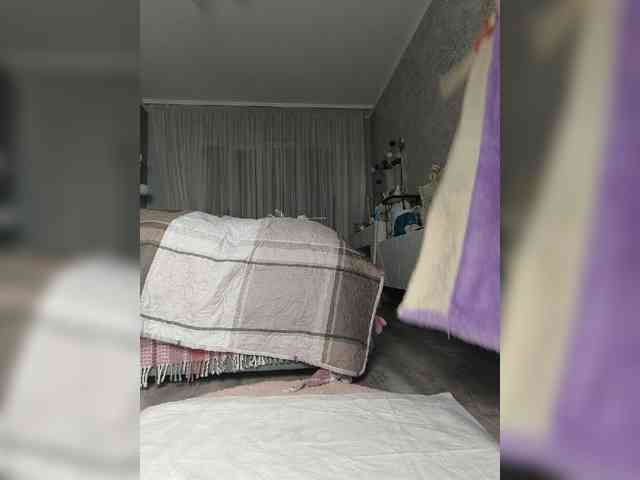 hotzlata webcam