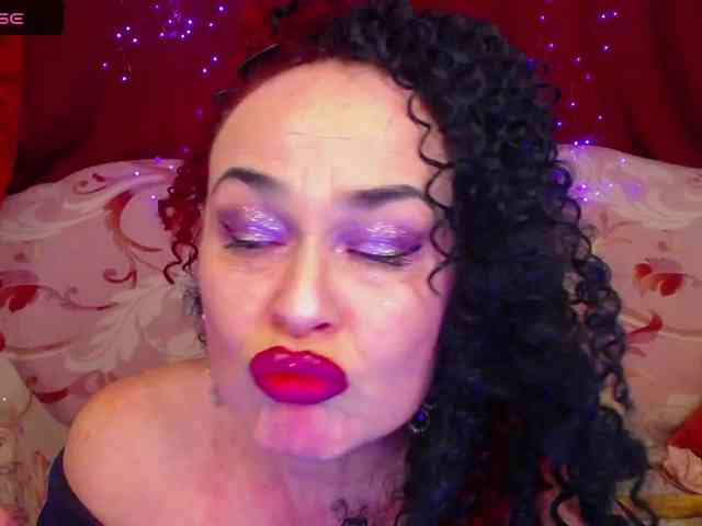 hotzlata webcam
