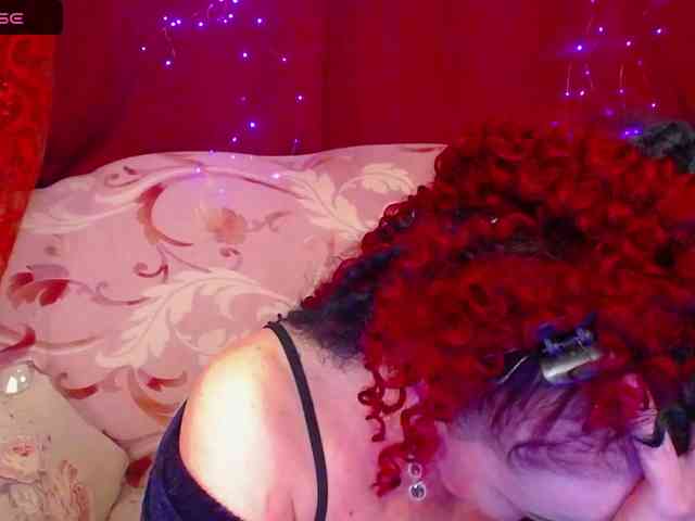 hotzlata webcam