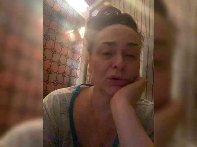 hotzlata webcam