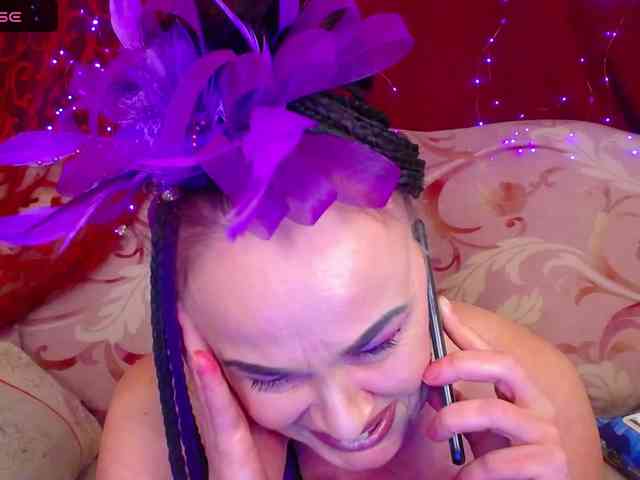 hotzlata webcam