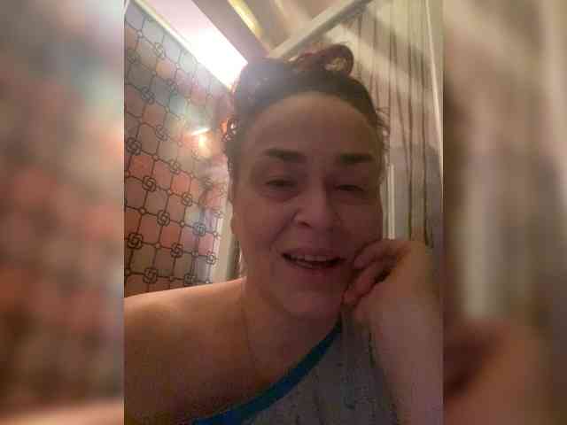 hotzlata webcam