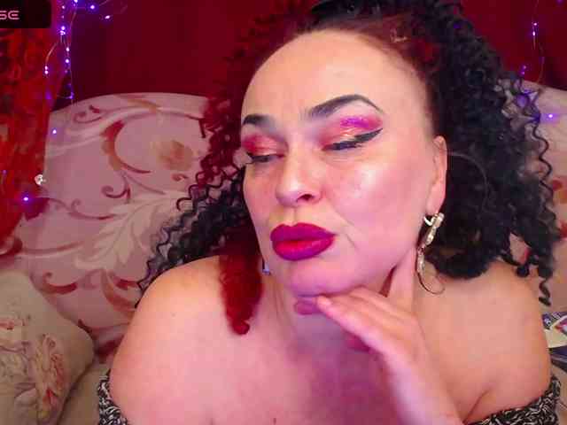 hotzlata webcam