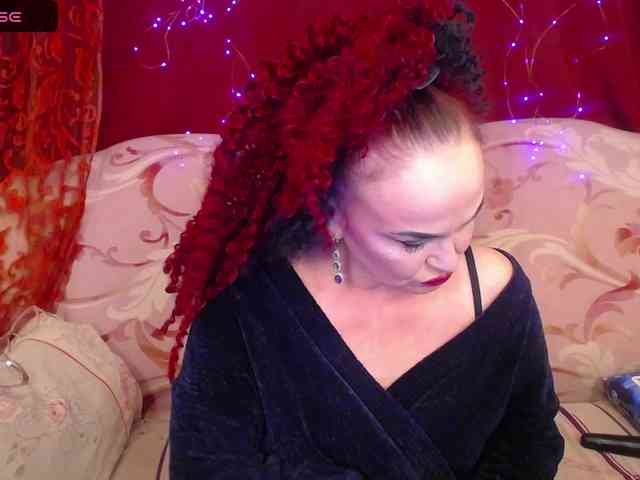 hotzlata webcam