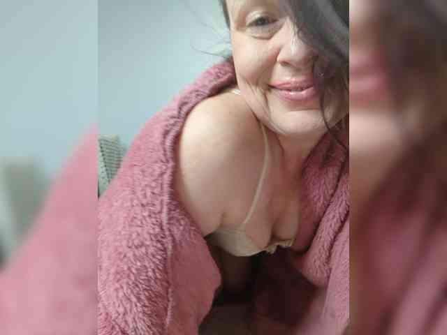 hotzlata webcam