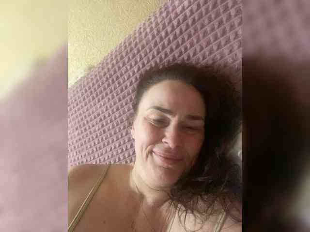 hotzlata webcam